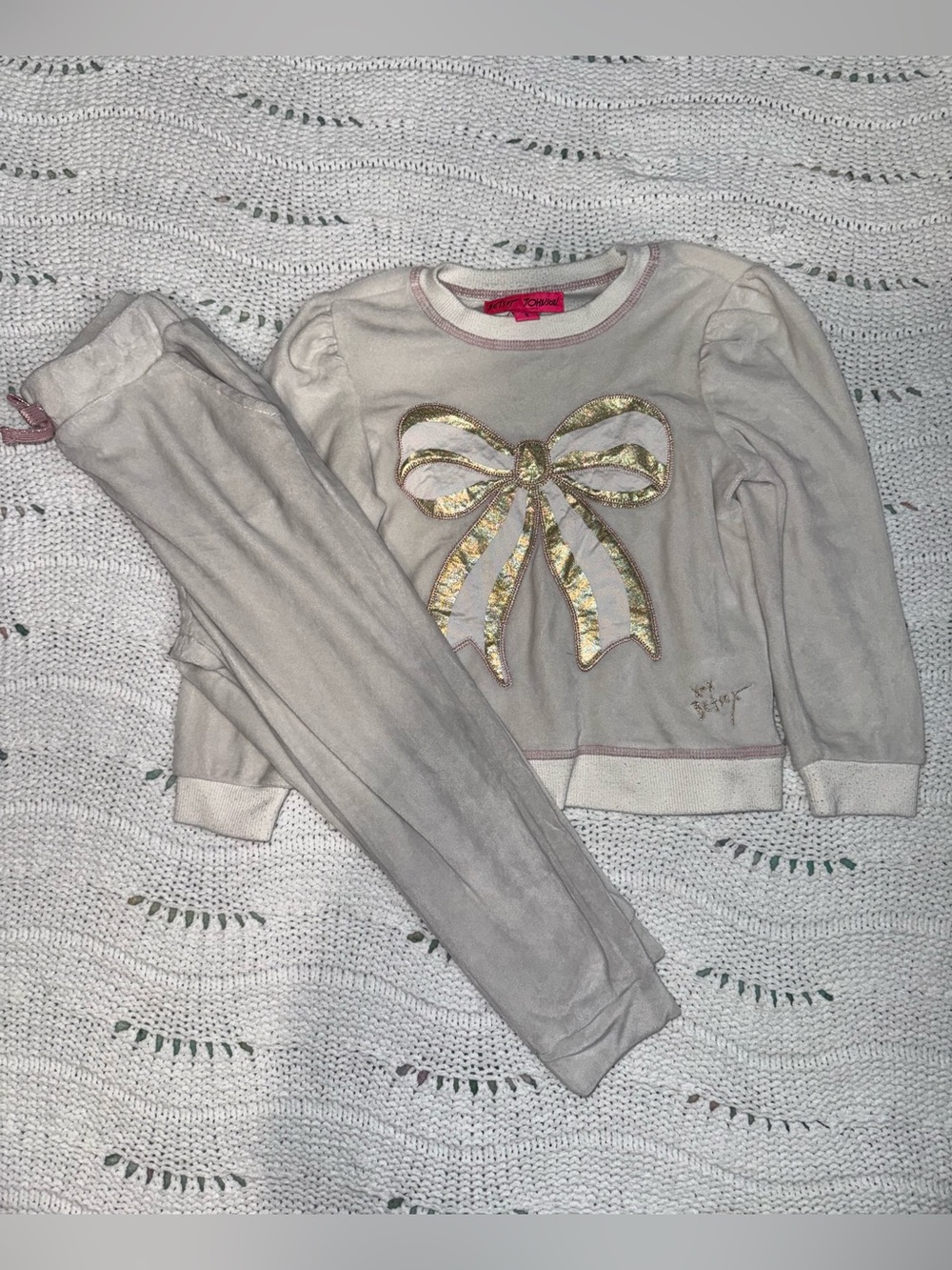 Betsey Johnson Cream Girls Pajama Set with Gold Bow